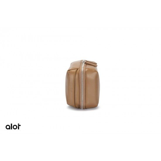 شنطة يد جلد بسعة 1 لتر فاخره من Alot - بني